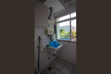 Apartamento para alugar com 95m², 2 quartos e 1 vaga Apartamento para alugar com 95m², 2 quartos e 1 vagaCozinha e Área de Serviço