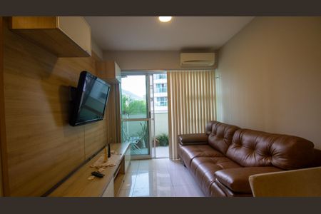 Apartamento para alugar com 95m², 2 quartos e 1 vaga Apartamento para alugar com 95m², 2 quartos e 1 vagaSala