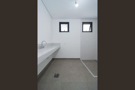 Casa de condomínio à venda com 548m², 4 quartos e 4 vagasBanheiro 2 da Suíte Master