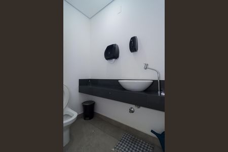 Casa de condomínio à venda com 548m², 4 quartos e 4 vagasLavabo