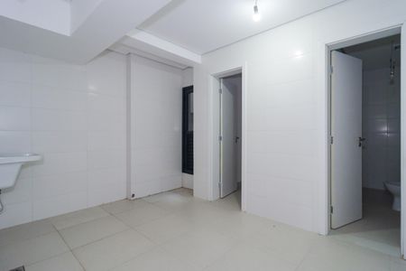 Casa de condomínio à venda com 548m², 4 quartos e 4 vagasÁrea de Serviço