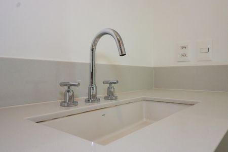 Casa de condomínio à venda com 548m², 4 quartos e 4 vagasBanheiro da Suíte 4