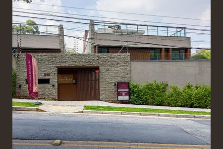 Casa de condomínio à venda com 548m², 4 quartos e 4 vagasFachada