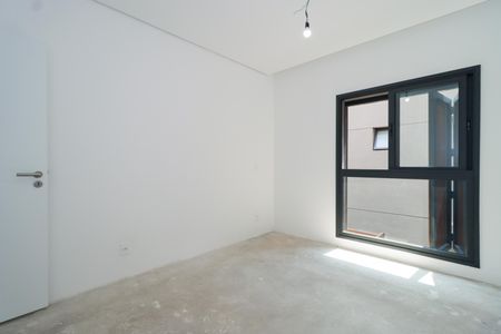 Casa de condomínio à venda com 548m², 4 quartos e 4 vagasSuíte 2