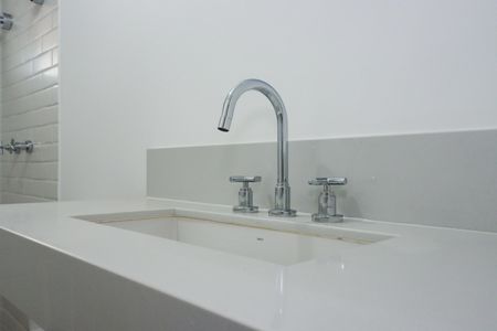 Casa de condomínio à venda com 548m², 4 quartos e 4 vagasBanheiro da Suíte 3