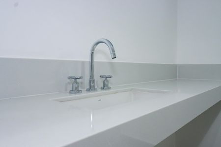 Casa de condomínio à venda com 548m², 4 quartos e 4 vagasBanheiro 2 da Suíte Master