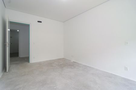 Casa de condomínio à venda com 548m², 4 quartos e 4 vagasSuíte Master