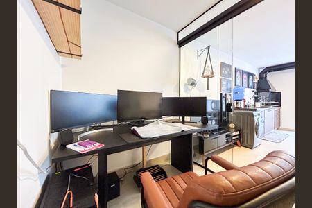 Casa à venda com 125m², 2 quartos e 2 vagasEscritório