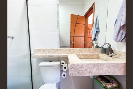 Casa à venda com 125m², 2 quartos e 2 vagasBanheiro Suíte 1 