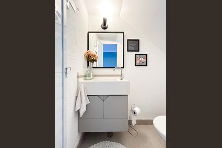 Casa à venda com 125m², 2 quartos e 2 vagasLavabo