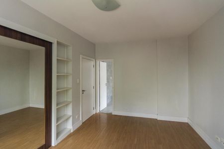 Apartamento à venda com 144m², 3 quartos e 1 vagaSuíte