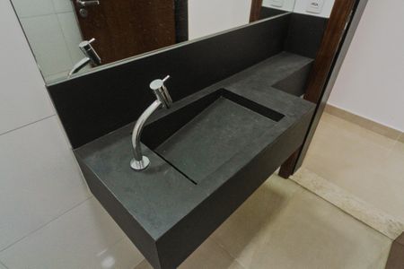 Casa à venda com 240m², 3 quartos e 6 vagasLavabo