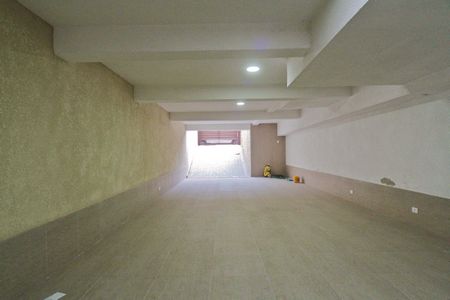 Casa à venda com 240m², 3 quartos e 6 vagasÁrea externa