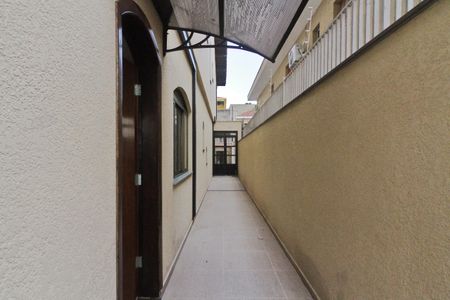 Casa à venda com 240m², 3 quartos e 6 vagasÁrea externa