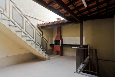 Casa à venda com 240m², 3 quartos e 6 vagasÁrea externa