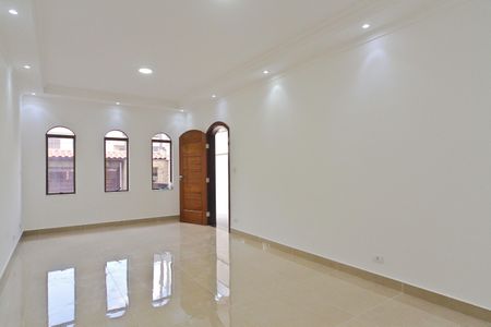 Casa à venda com 240m², 3 quartos e 6 vagasSala