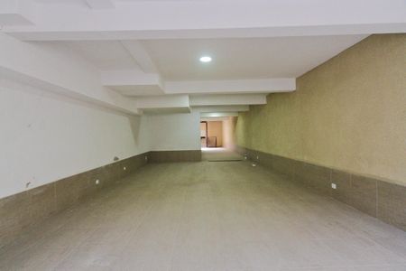 Casa à venda com 240m², 3 quartos e 6 vagasÁrea externa