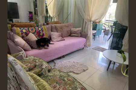 Apartamento à venda com 97m², 2 quartos e 1 vaga