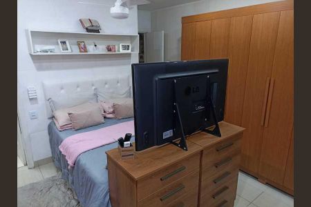 Apartamento à venda com 97m², 2 quartos e 1 vaga