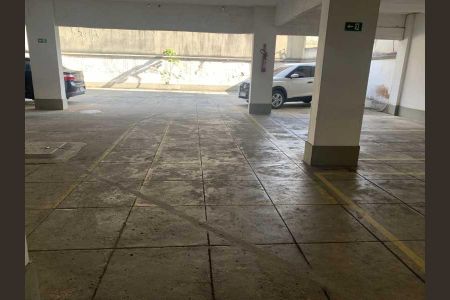Apartamento à venda com 97m², 2 quartos e 1 vaga
