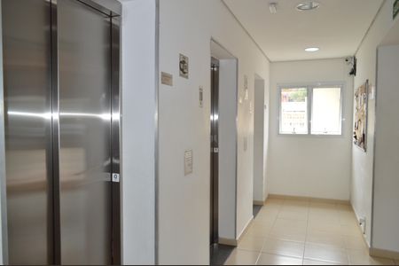 Apartamento para alugar com 35m², 1 quarto e sem vagaElevadores