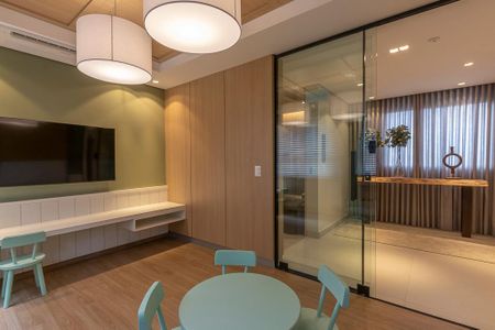 Apartamento à venda com 63m², 2 quartos e 2 vagasÁrea comum - Playground