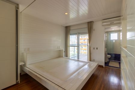 Apartamento à venda com 215m², 3 quartos e 4 vagas Apartamento à venda com 215m², 3 quartos e 4 vagasSuíte 3