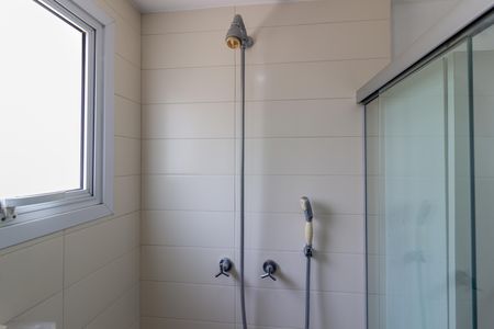 Apartamento à venda com 215m², 3 quartos e 4 vagas Apartamento à venda com 215m², 3 quartos e 4 vagasBanheiro 1 da Suíte 3