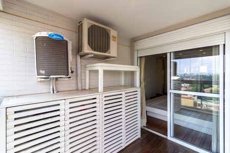 Apartamento à venda com 215m², 3 quartos e 4 vagas Apartamento à venda com 215m², 3 quartos e 4 vagasVista/Varanda da Suíte 3