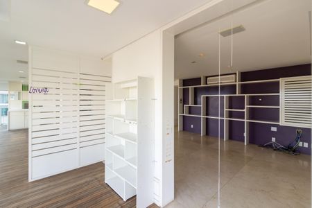 Apartamento à venda com 215m², 3 quartos e 4 vagas Apartamento à venda com 215m², 3 quartos e 4 vagasSala