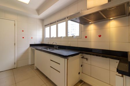Apartamento à venda com 215m², 3 quartos e 4 vagas Apartamento à venda com 215m², 3 quartos e 4 vagasCozinha