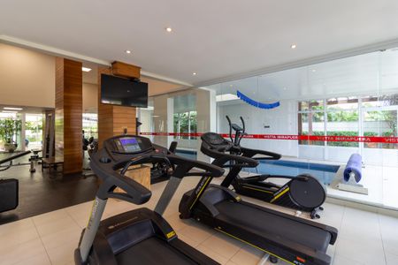 Apartamento à venda com 215m², 3 quartos e 4 vagas Apartamento à venda com 215m², 3 quartos e 4 vagasÁrea comum - Academia