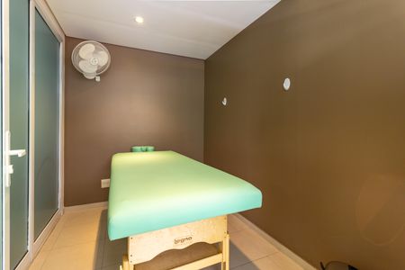 Apartamento à venda com 215m², 3 quartos e 4 vagas Apartamento à venda com 215m², 3 quartos e 4 vagasÁrea Comum - SPA'