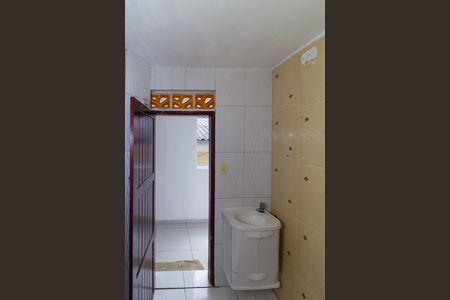 Casa para alugar com 70m², 2 quartos e sem vaga Casa para alugar com 70m², 2 quartos e sem vagaBanheiro