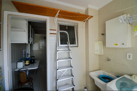 Apartamento à venda com 64m², 2 quartos e 1 vagaÁrea de Serviço