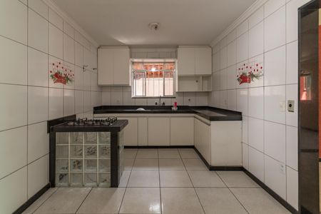 Casa para alugar com 360m², 4 quartos e 4 vagasCozinha