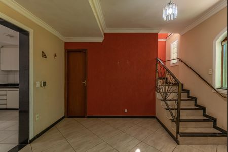 Casa para alugar com 360m², 4 quartos e 4 vagasSala