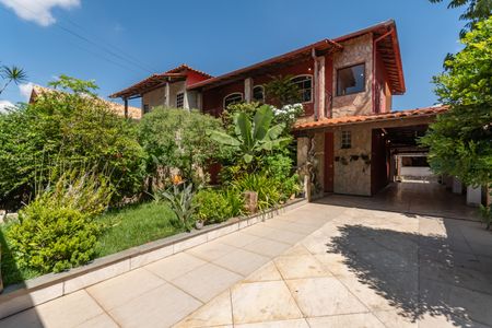 Casa para alugar com 360m², 4 quartos e 4 vagasGaragem