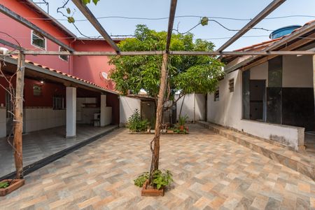 Casa para alugar com 360m², 4 quartos e 4 vagasÁrea Externa