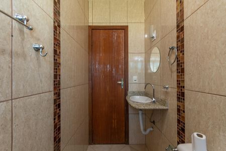 Casa para alugar com 360m², 4 quartos e 4 vagasBanheiro Social