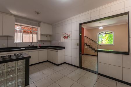 Casa para alugar com 360m², 4 quartos e 4 vagasCozinha