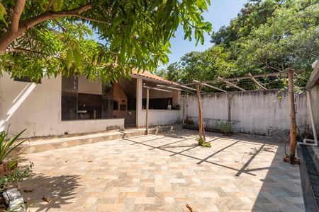 Casa para alugar com 360m², 4 quartos e 4 vagasÁrea Externa