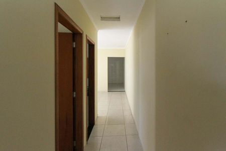 Casa para alugar com 65m², 2 quartos e 1 vaga Casa para alugar com 65m², 2 quartos e 1 vagaCorredor