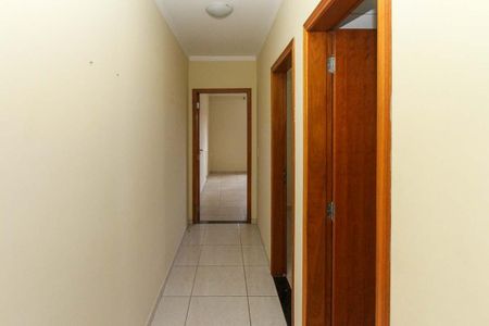 Casa para alugar com 65m², 2 quartos e 1 vaga Casa para alugar com 65m², 2 quartos e 1 vagaCorredor