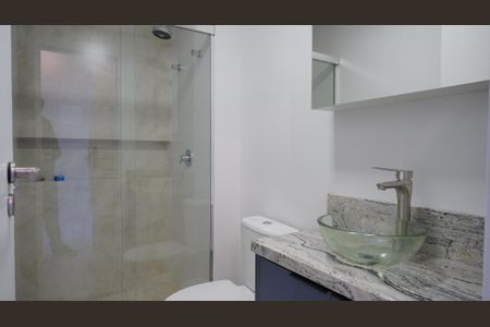Banheiro Social de apartamento para alugar com 1 quarto, 40m² em Cacupé, Florianópolis