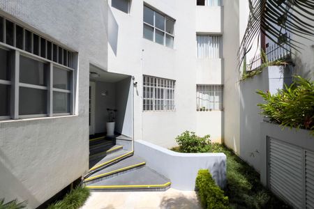 Apartamento à venda com 108m², 2 quartos e 1 vaga Apartamento à venda com 108m², 2 quartos e 1 vagaFachada