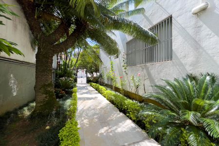 Apartamento à venda com 108m², 2 quartos e 1 vaga Apartamento à venda com 108m², 2 quartos e 1 vagaEntrada