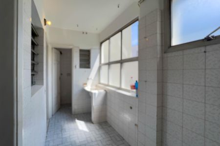 Apartamento à venda com 108m², 2 quartos e 1 vaga Apartamento à venda com 108m², 2 quartos e 1 vagaÁrea de serviço