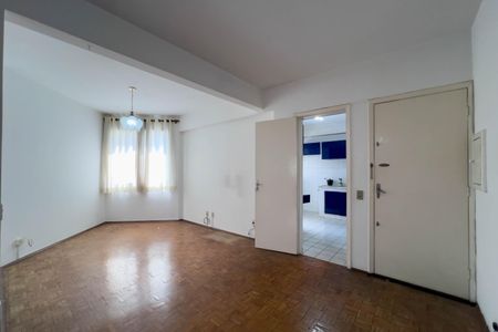 Apartamento à venda com 108m², 2 quartos e 1 vaga Apartamento à venda com 108m², 2 quartos e 1 vagaSala