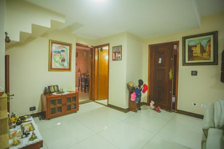 Casa à venda com 300m², 3 quartos e 3 vagas Casa à venda com 300m², 3 quartos e 3 vagasSala de Jantar